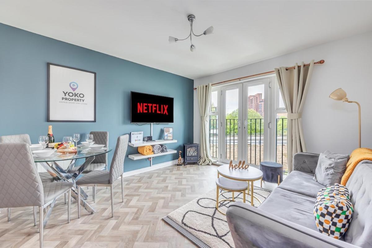 Beautiful In Centre With Free Parking, Balcony, Work Desk, Self-check-in, Fast Wifi And Smart Tvs By Yoko